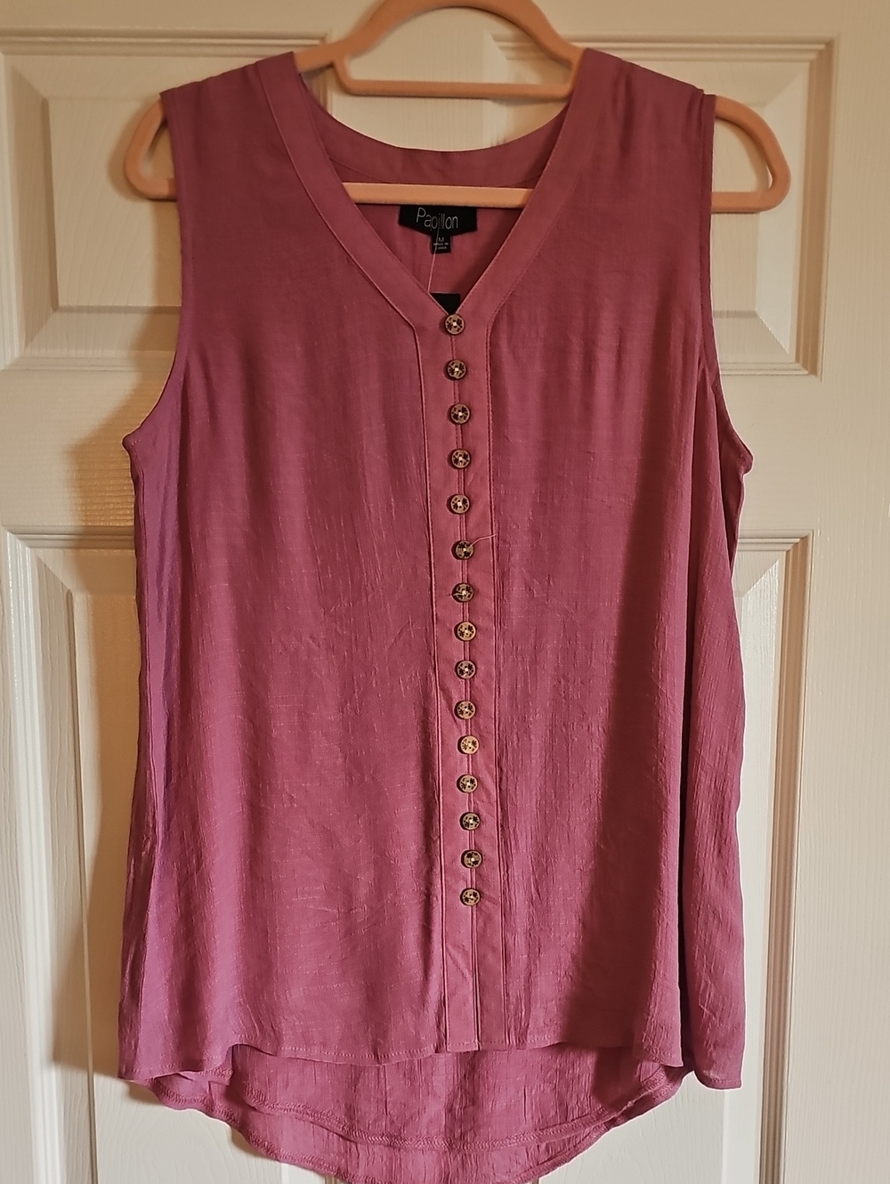 Papillon Blanc Mauve Button-Front Sleeveless Tunic